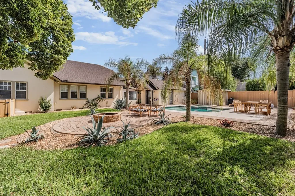 1830 Cherokee Trail Lakeland FL 33803