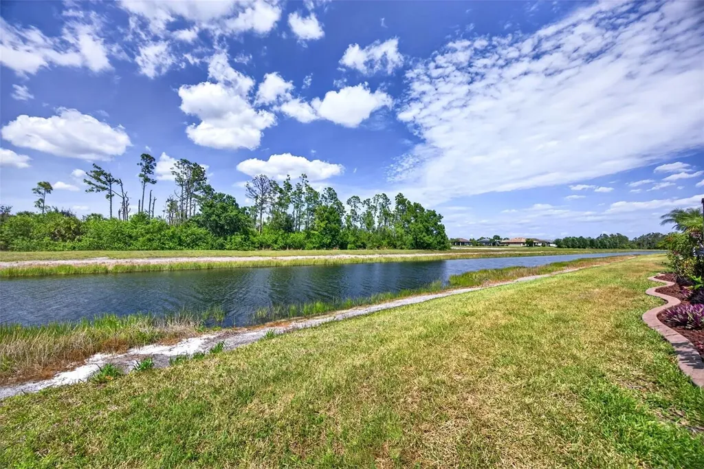 1823 Scarlett Avenue North Port FL 34289