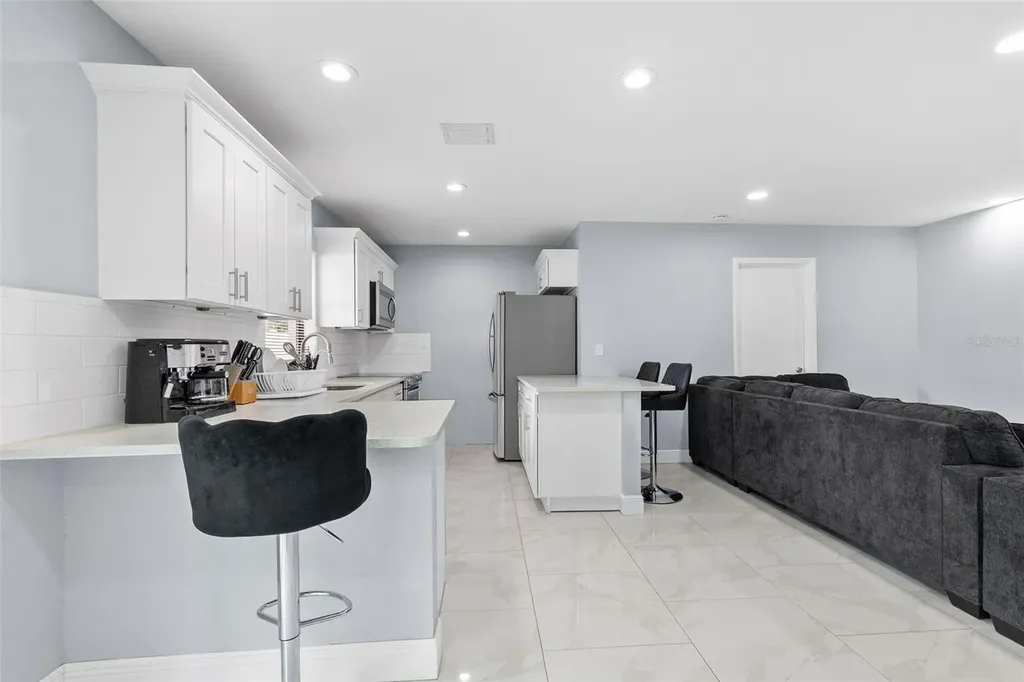 2310 W Knollwood Place Tampa FL 33604