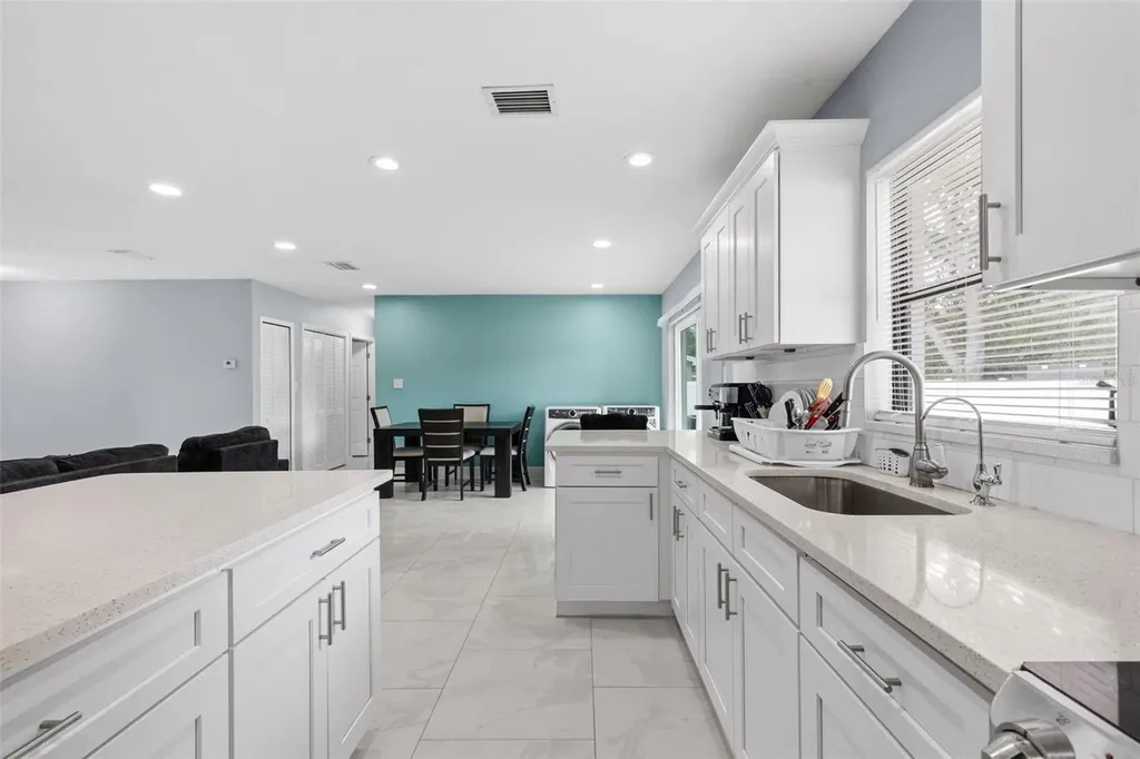 2310 W Knollwood Place Tampa FL 33604
