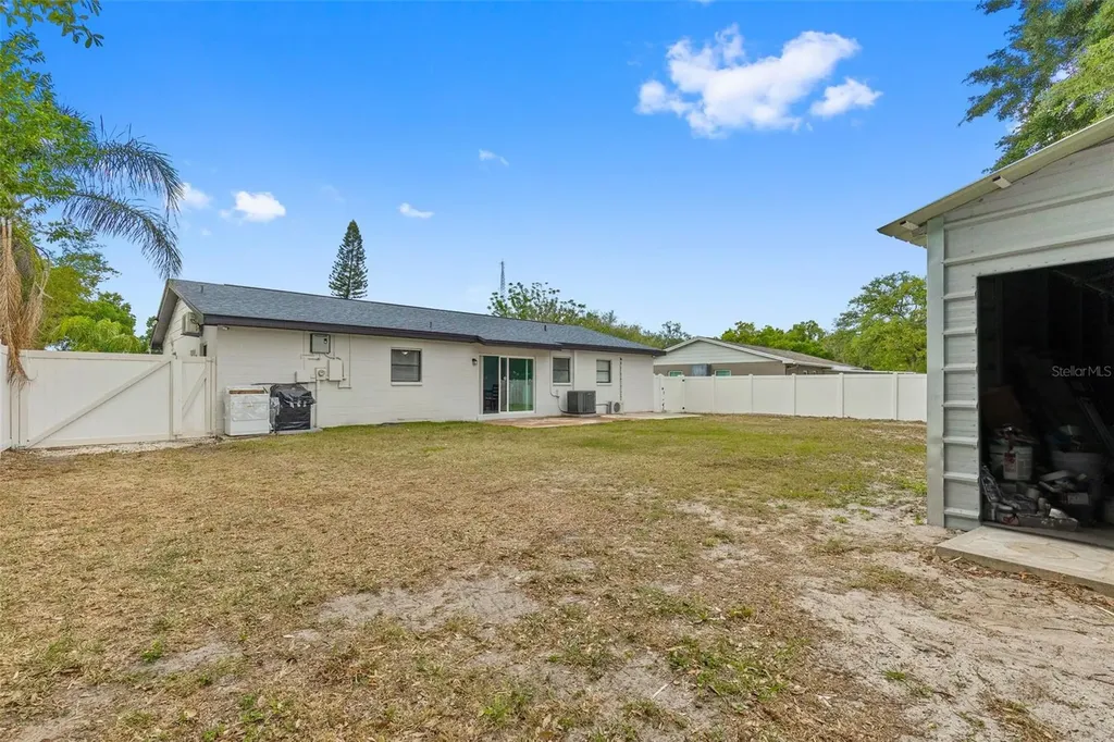 2310 W Knollwood Place Tampa FL 33604