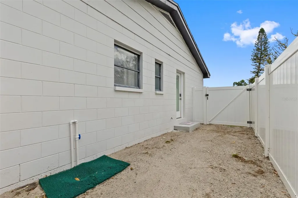 2310 W Knollwood Place Tampa FL 33604