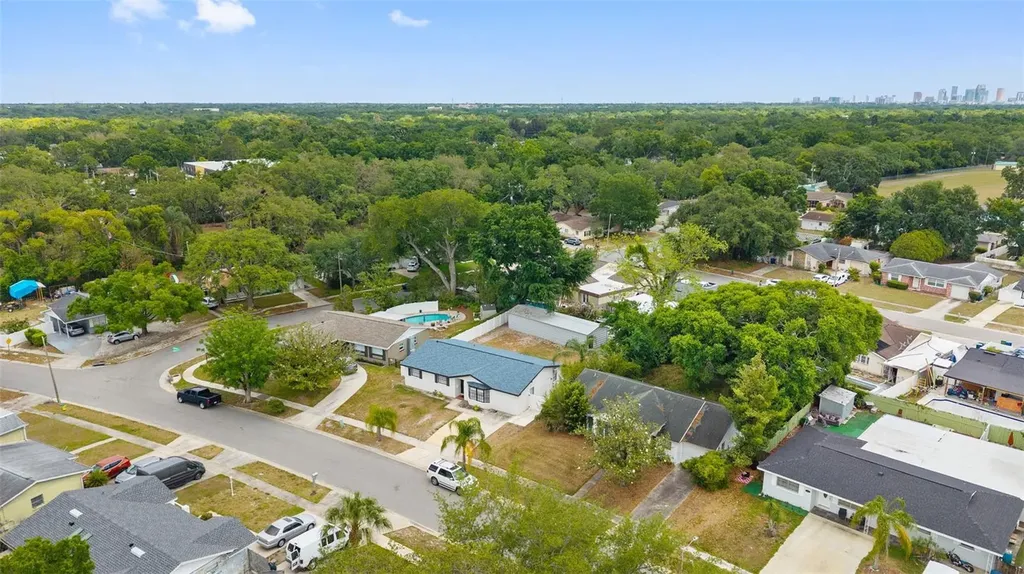 2310 W Knollwood Place Tampa FL 33604
