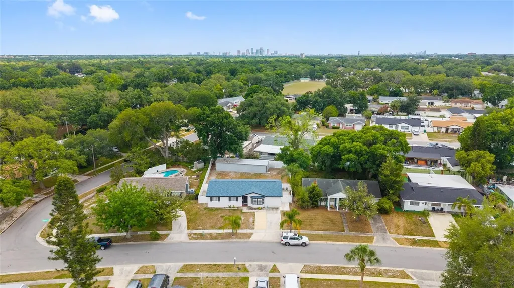2310 W Knollwood Place Tampa FL 33604