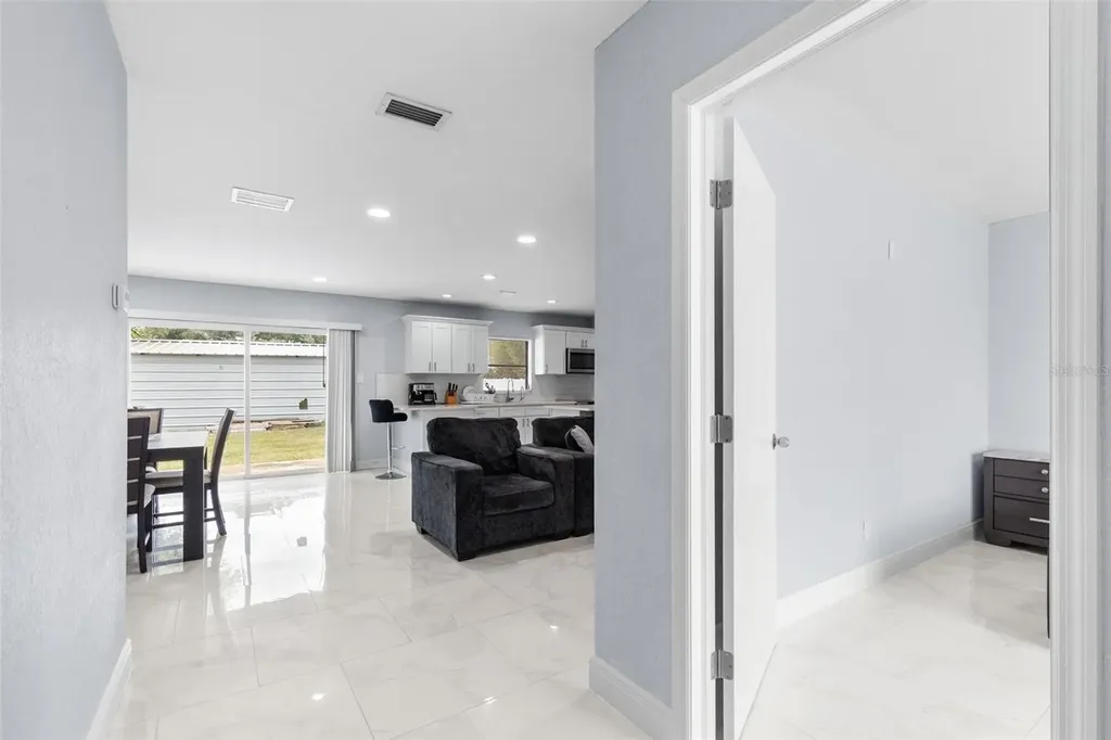 2310 W Knollwood Place Tampa FL 33604