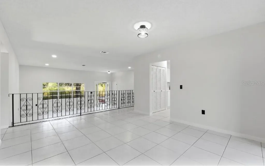 33201 Coventry Drive Leesburg FL 34788