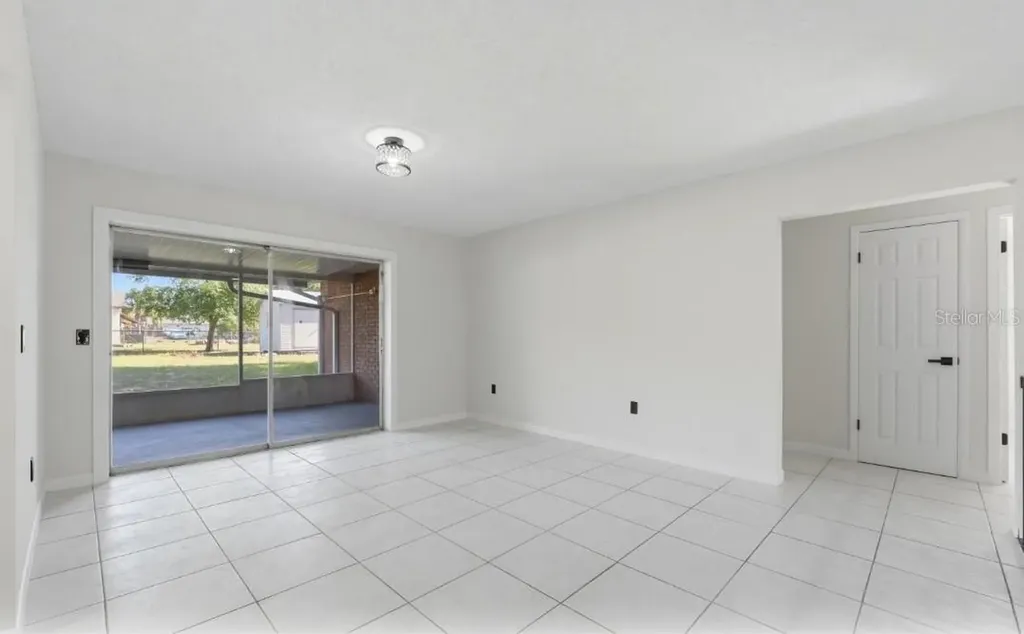 33201 Coventry Drive Leesburg FL 34788