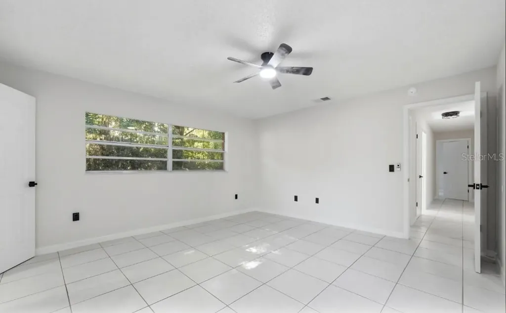 33201 Coventry Drive Leesburg FL 34788