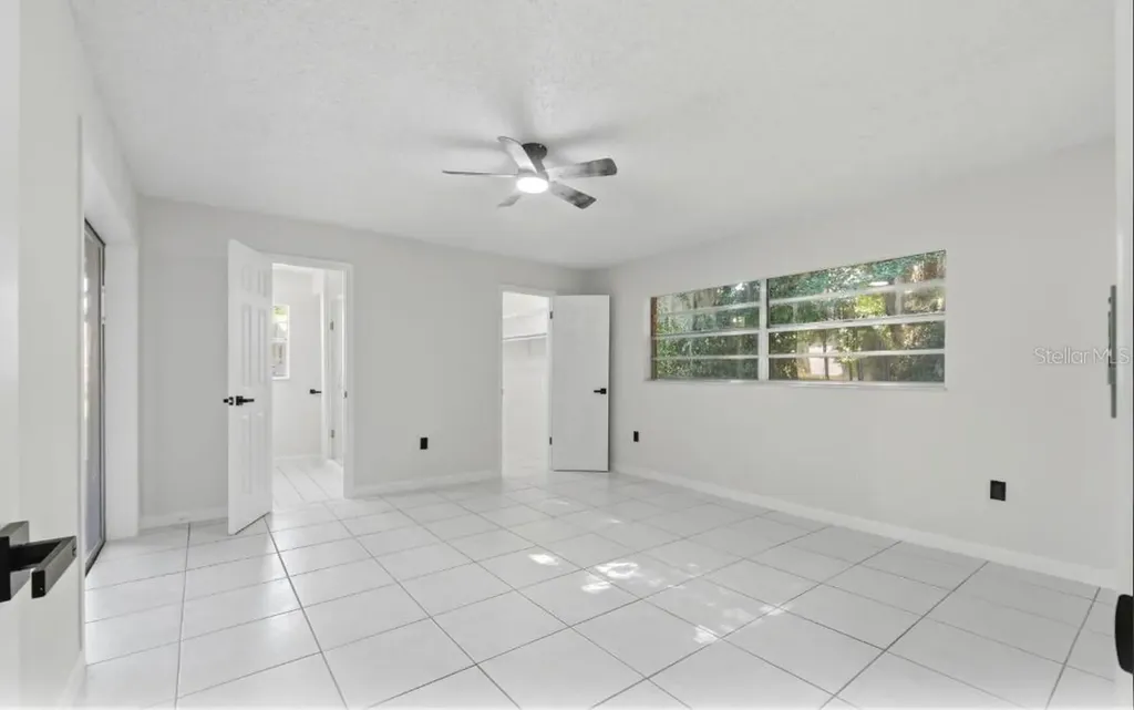 33201 Coventry Drive Leesburg FL 34788
