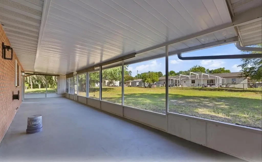 33201 Coventry Drive Leesburg FL 34788