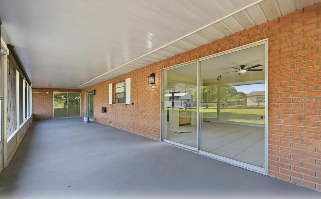 33201 Coventry Drive Leesburg FL 34788