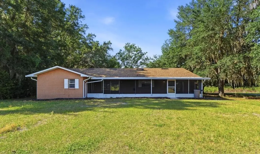 33201 Coventry Drive Leesburg FL 34788