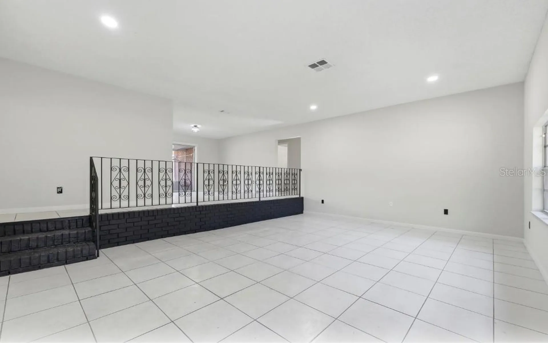 33201 Coventry Drive Leesburg FL 34788