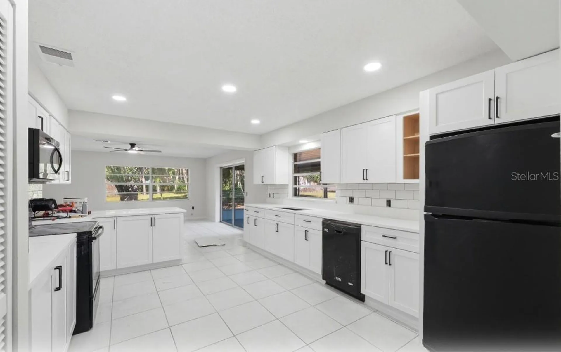 33201 Coventry Drive Leesburg FL 34788