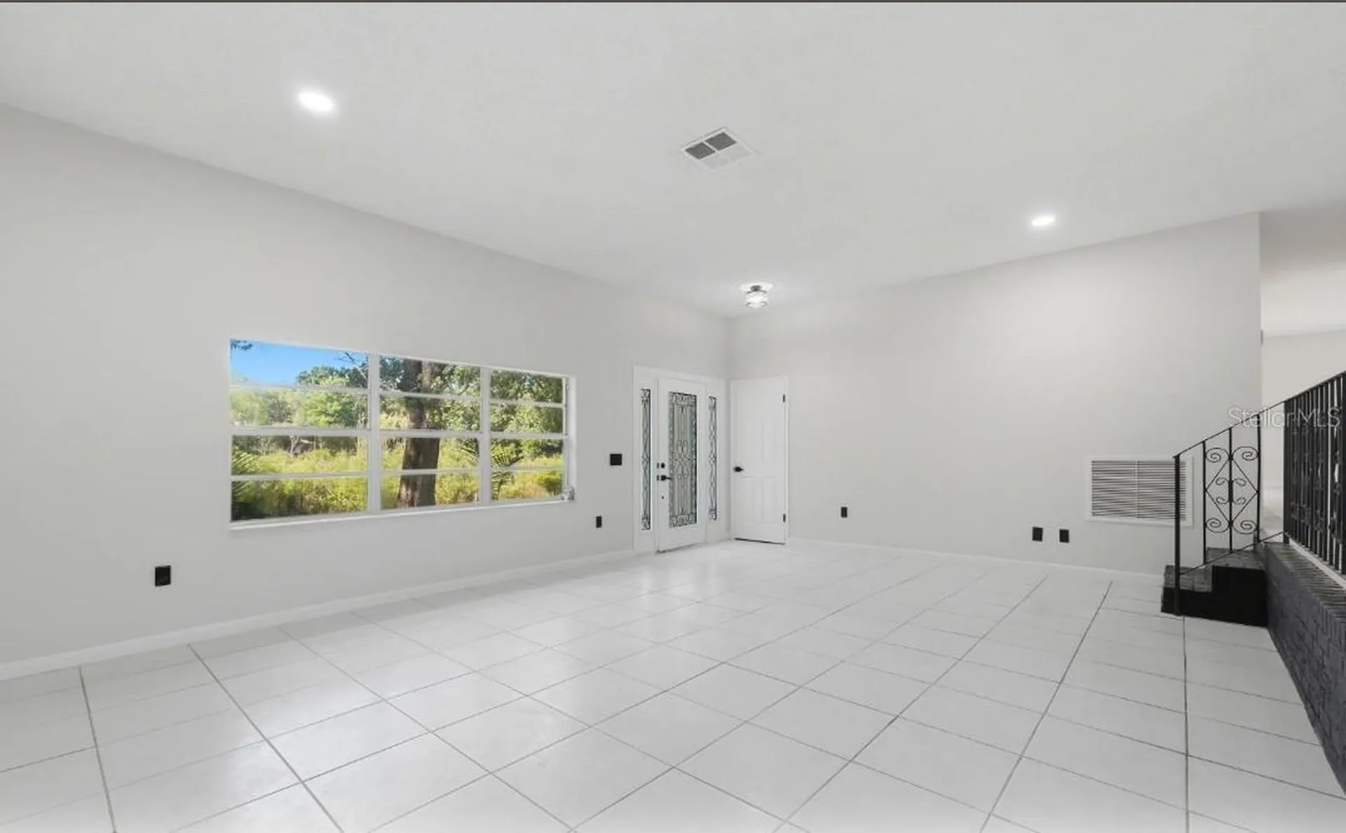 33201 Coventry Drive Leesburg FL 34788