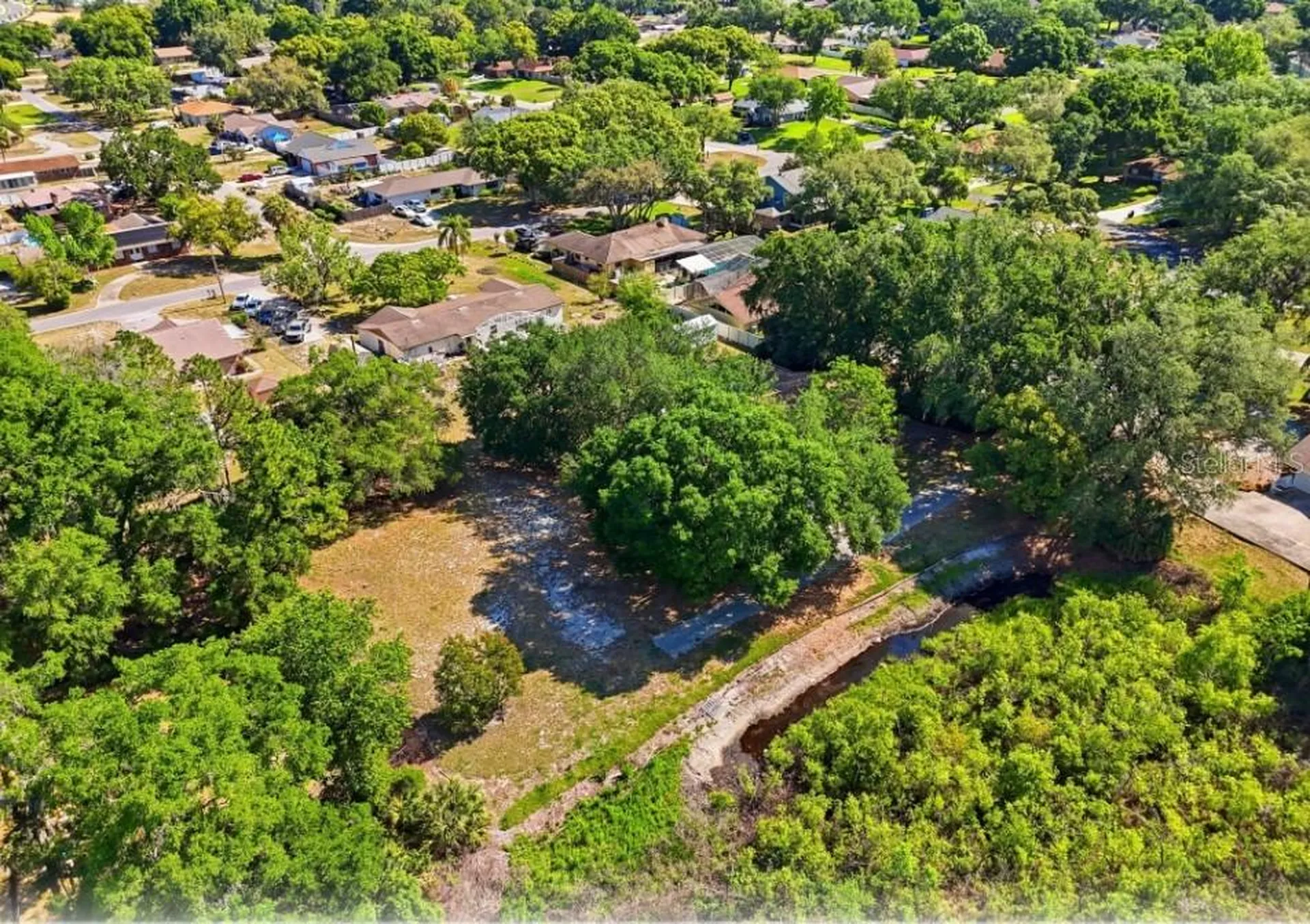 33201 Coventry Drive Leesburg FL 34788