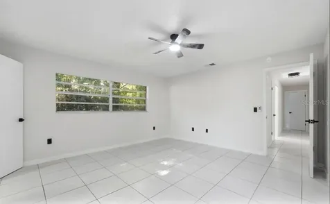 33201 Coventry Drive Leesburg FL 34788