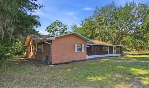 33201 Coventry Drive Leesburg FL 34788