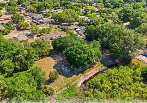 33201 Coventry Drive Leesburg FL 34788