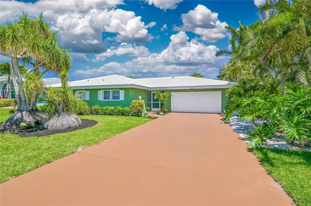 4815 Sorrento Court Cape Coral FL 33904