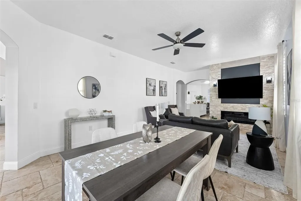 3351 Morelyn Crest Circle Orlando FL 32828