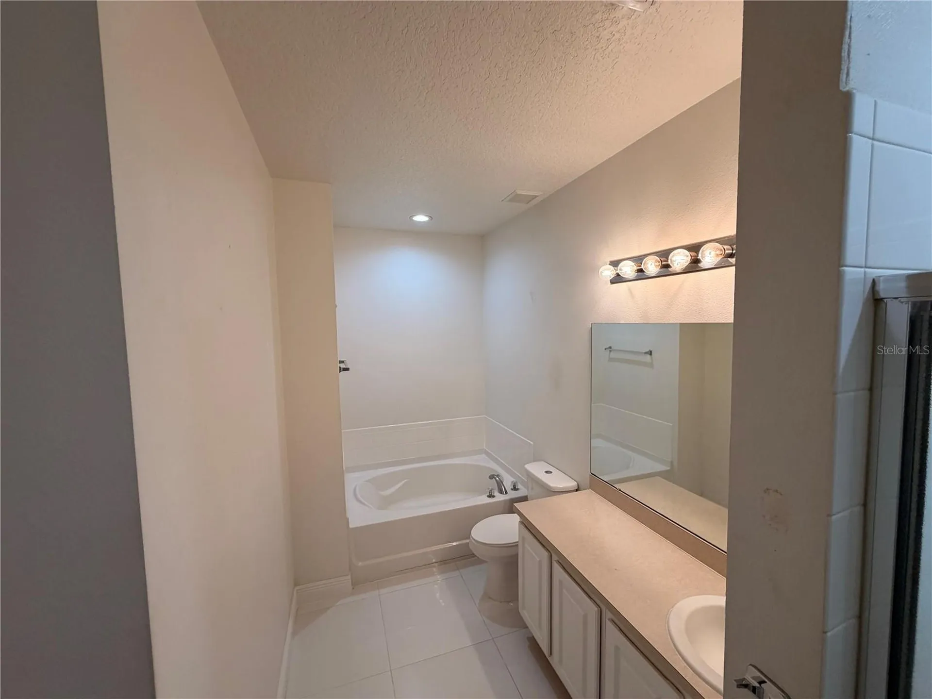 1112 Pine Ridge Drive Davenport FL 33896