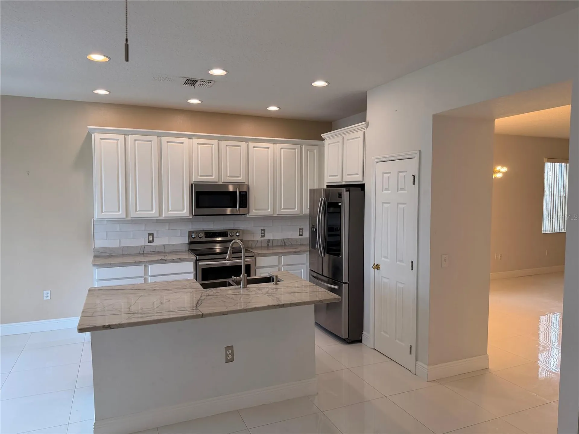 1112 Pine Ridge Drive Davenport FL 33896