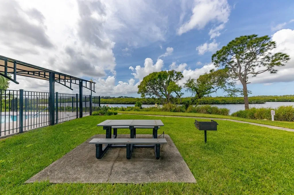 4839 14th Avenue E Bradenton FL 34208