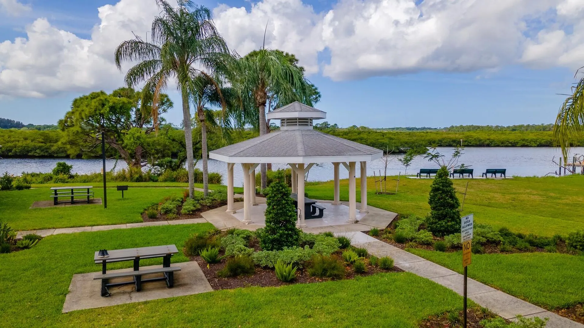 4839 14th Avenue E Bradenton FL 34208