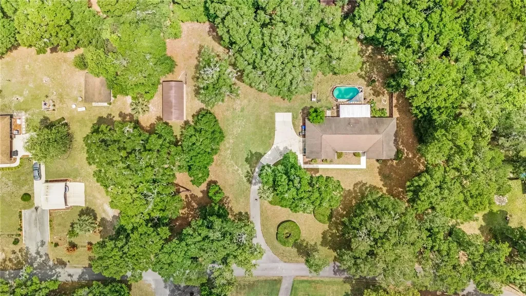 1305 Greenland Trace Deland FL 32720