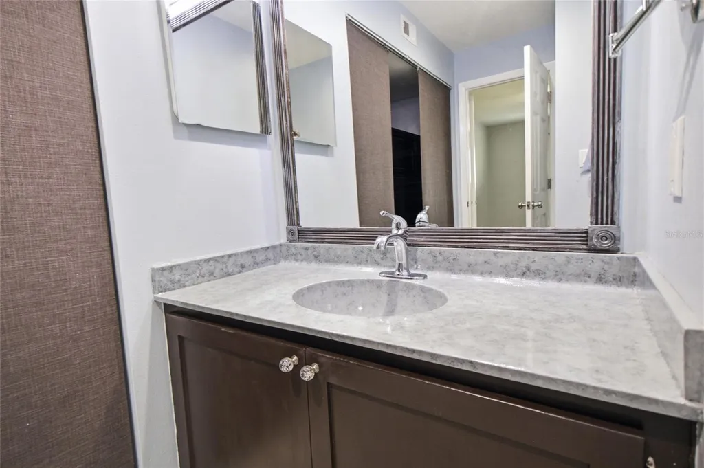 6033 34th Street W Bradenton FL 34210