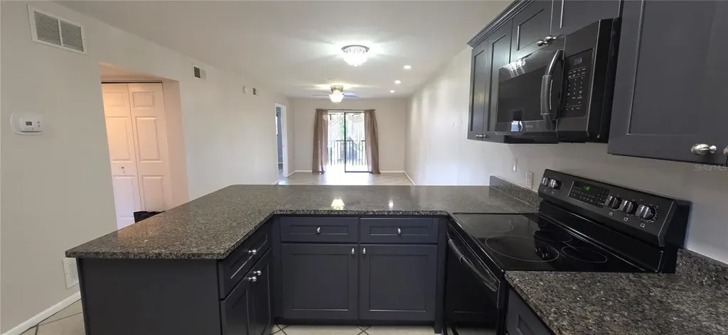 6033 34th Street W Bradenton FL 34210