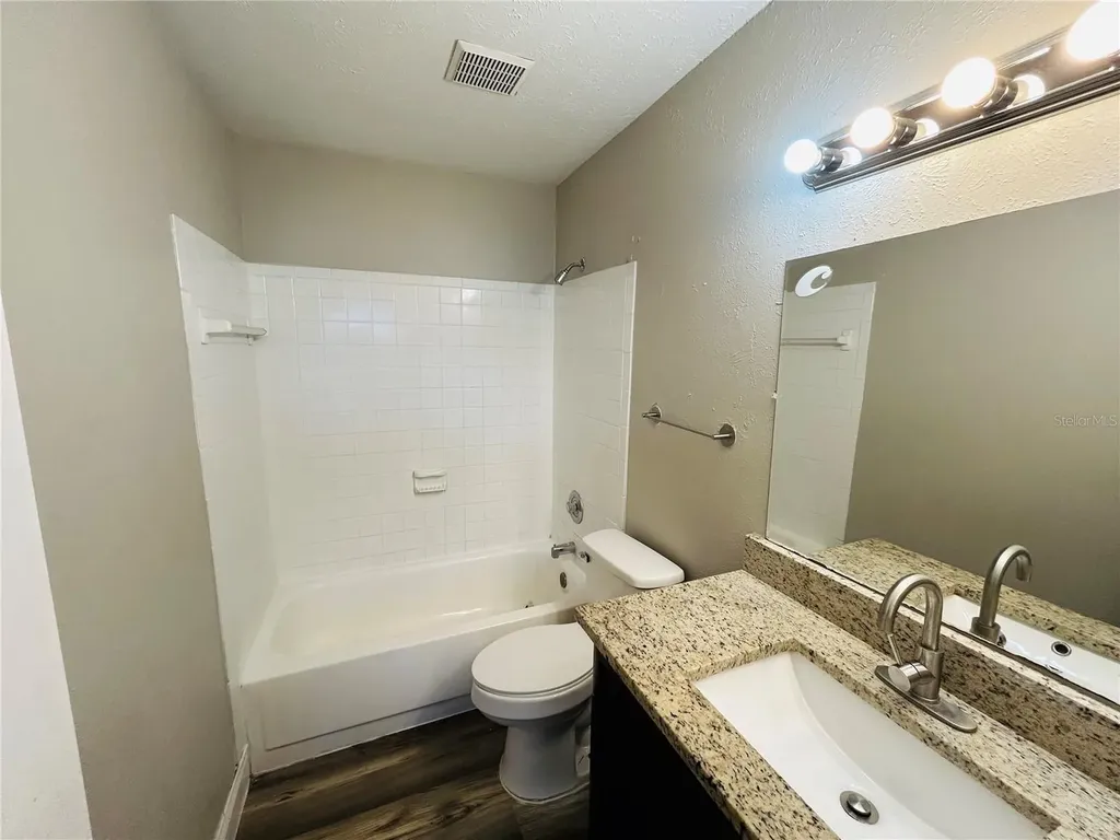 3922 Crayrich Circle Orlando FL 32839