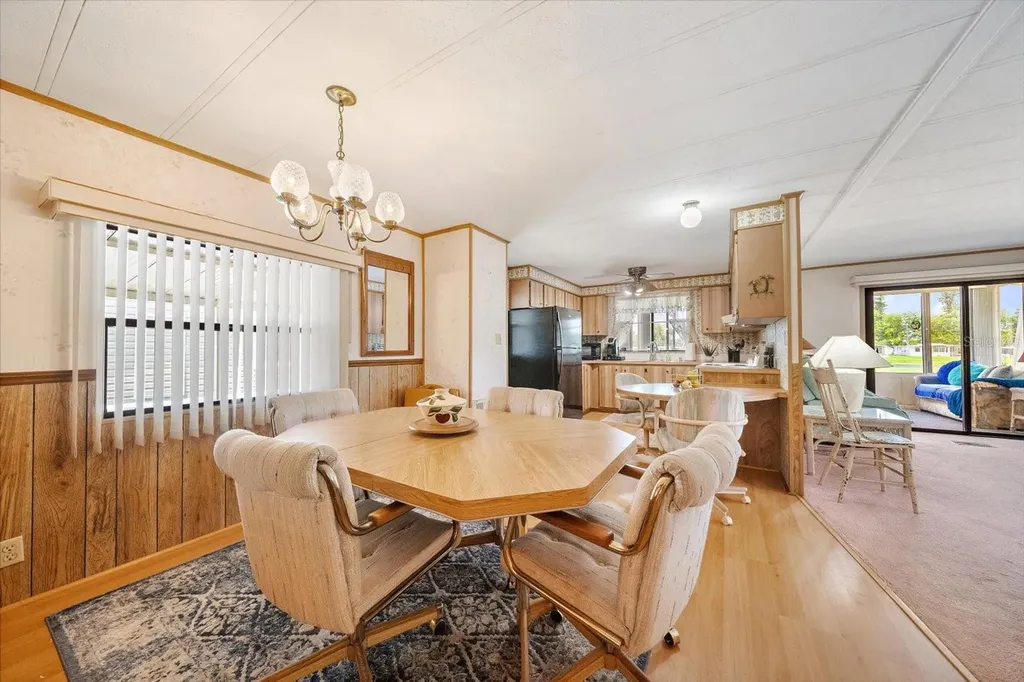 132 Lakeview Drive Palmetto FL 34221