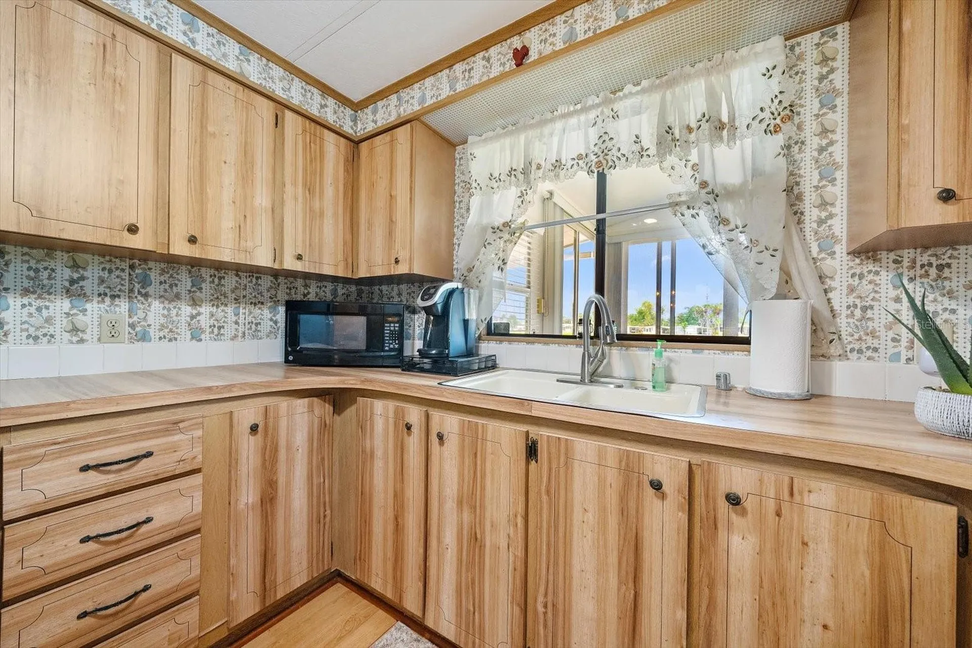 132 Lakeview Drive Palmetto FL 34221