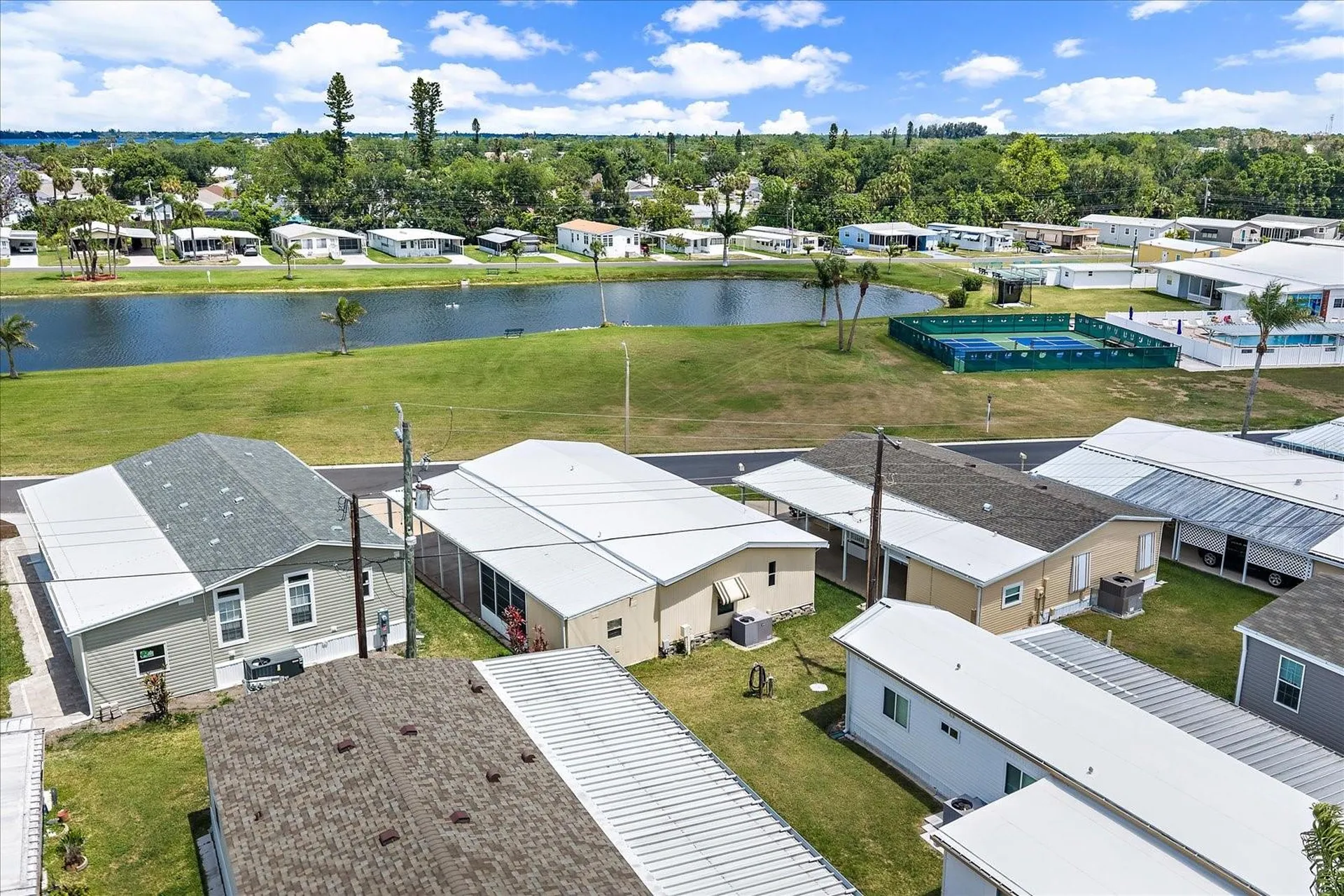 132 Lakeview Drive Palmetto FL 34221
