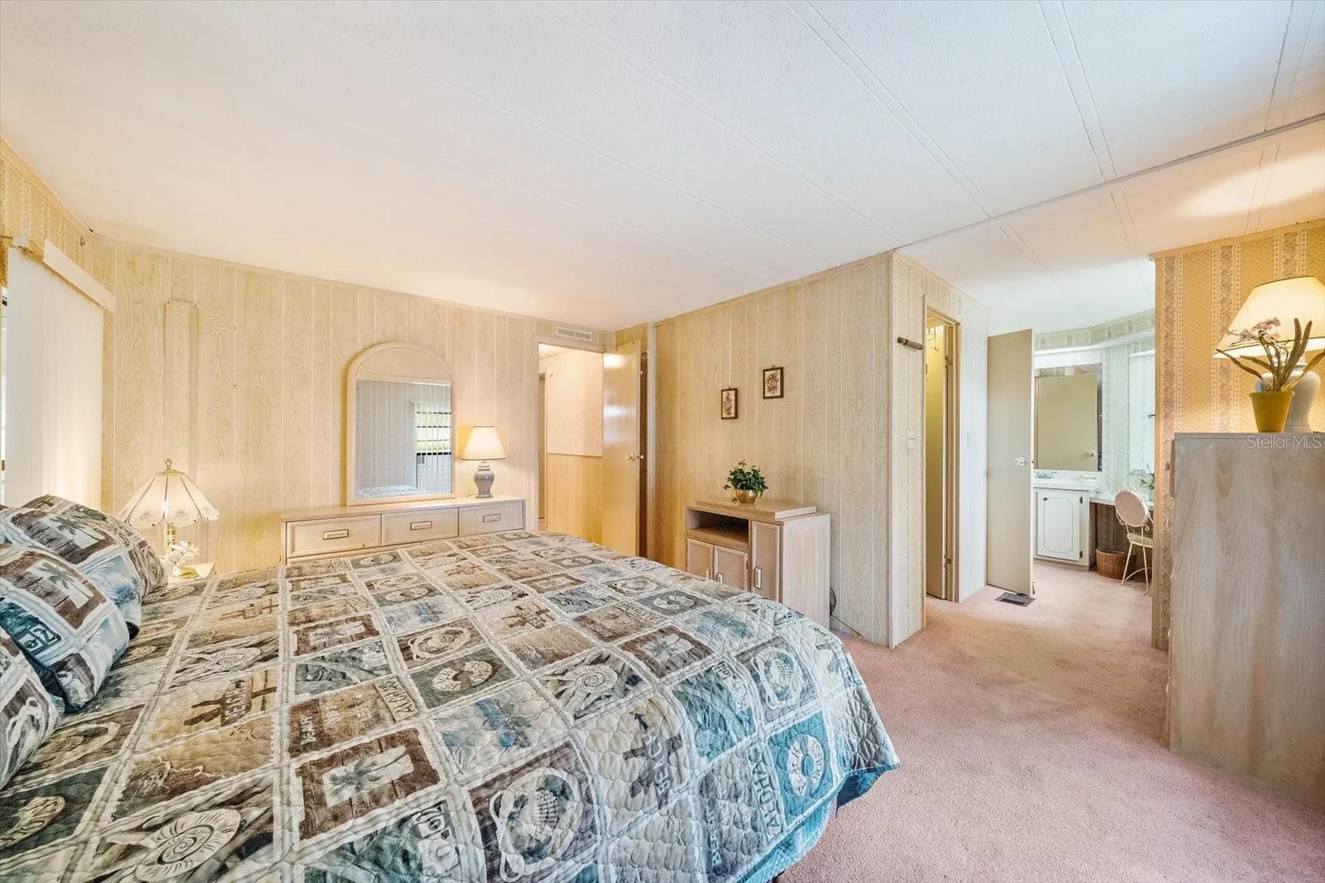 132 Lakeview Drive Palmetto FL 34221