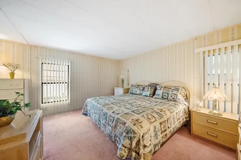 132 Lakeview Drive Palmetto FL 34221