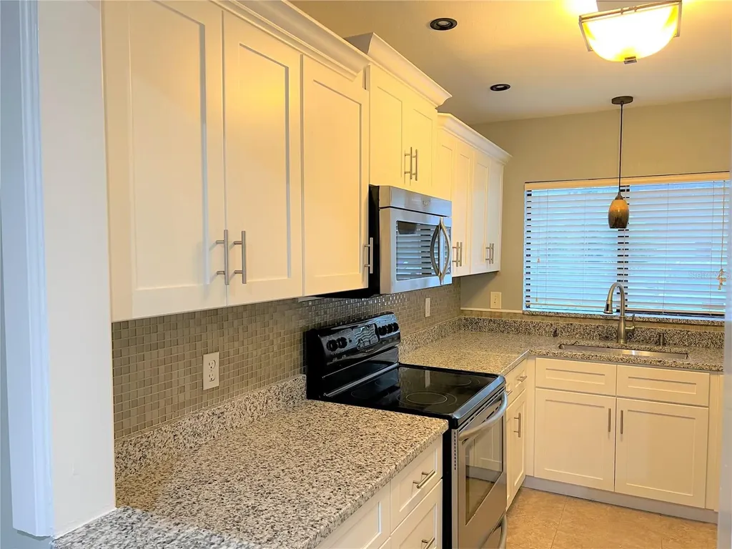 5909 Idle Forest Place Tampa FL 33614