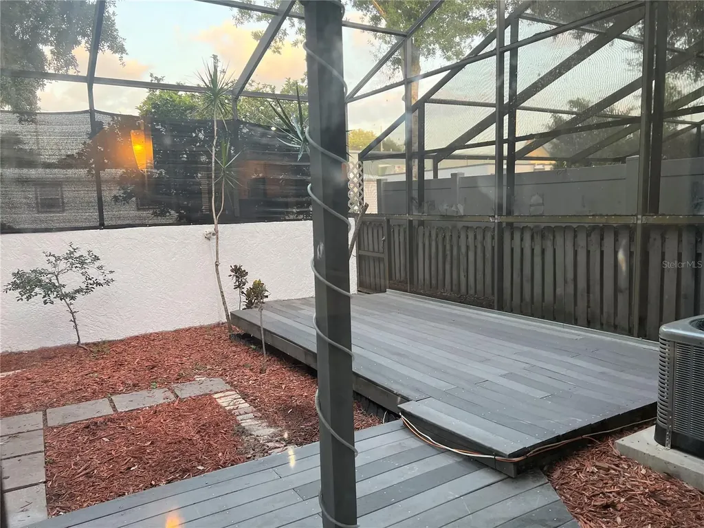 5909 Idle Forest Place Tampa FL 33614