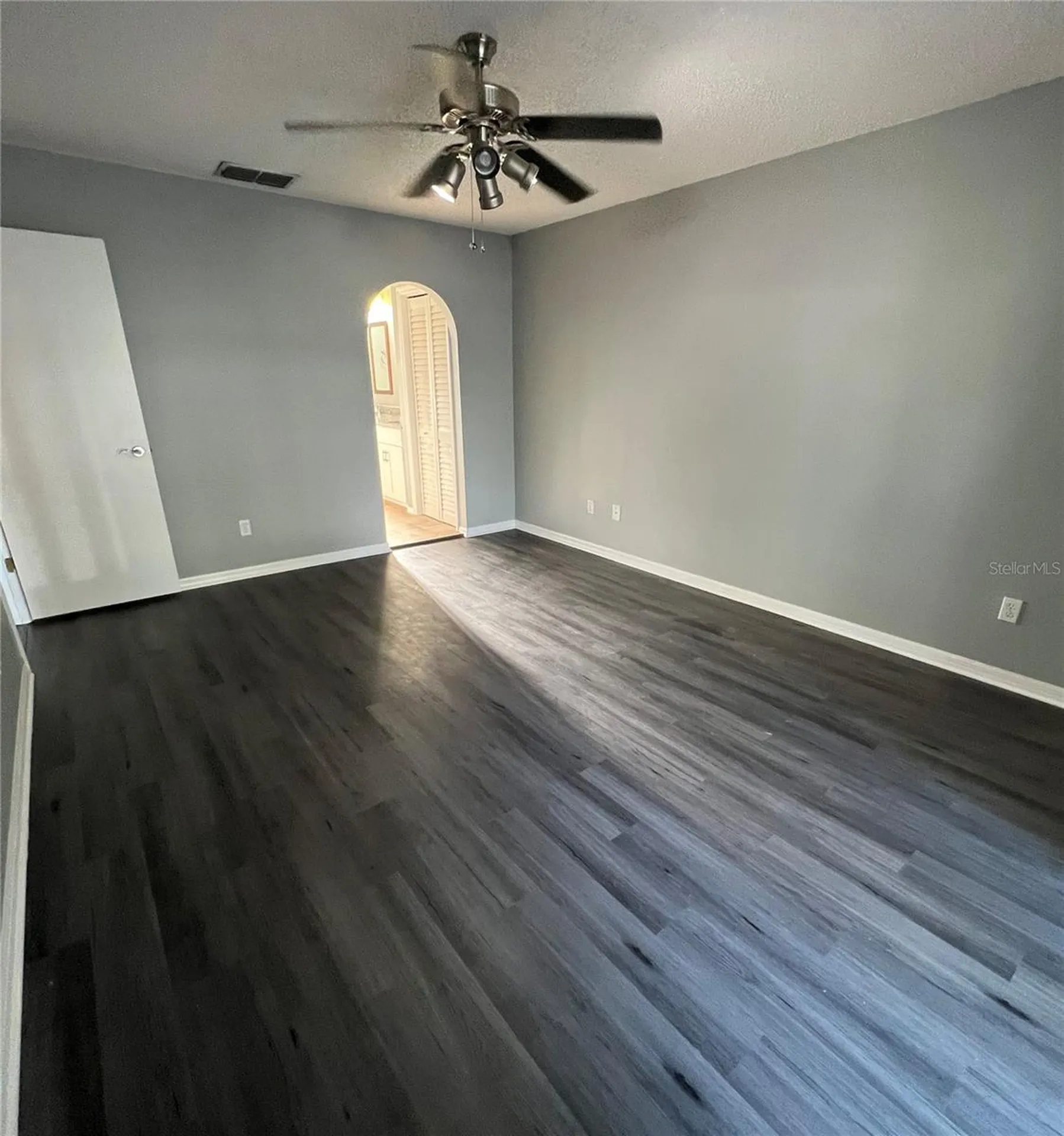 5909 Idle Forest Place Tampa FL 33614