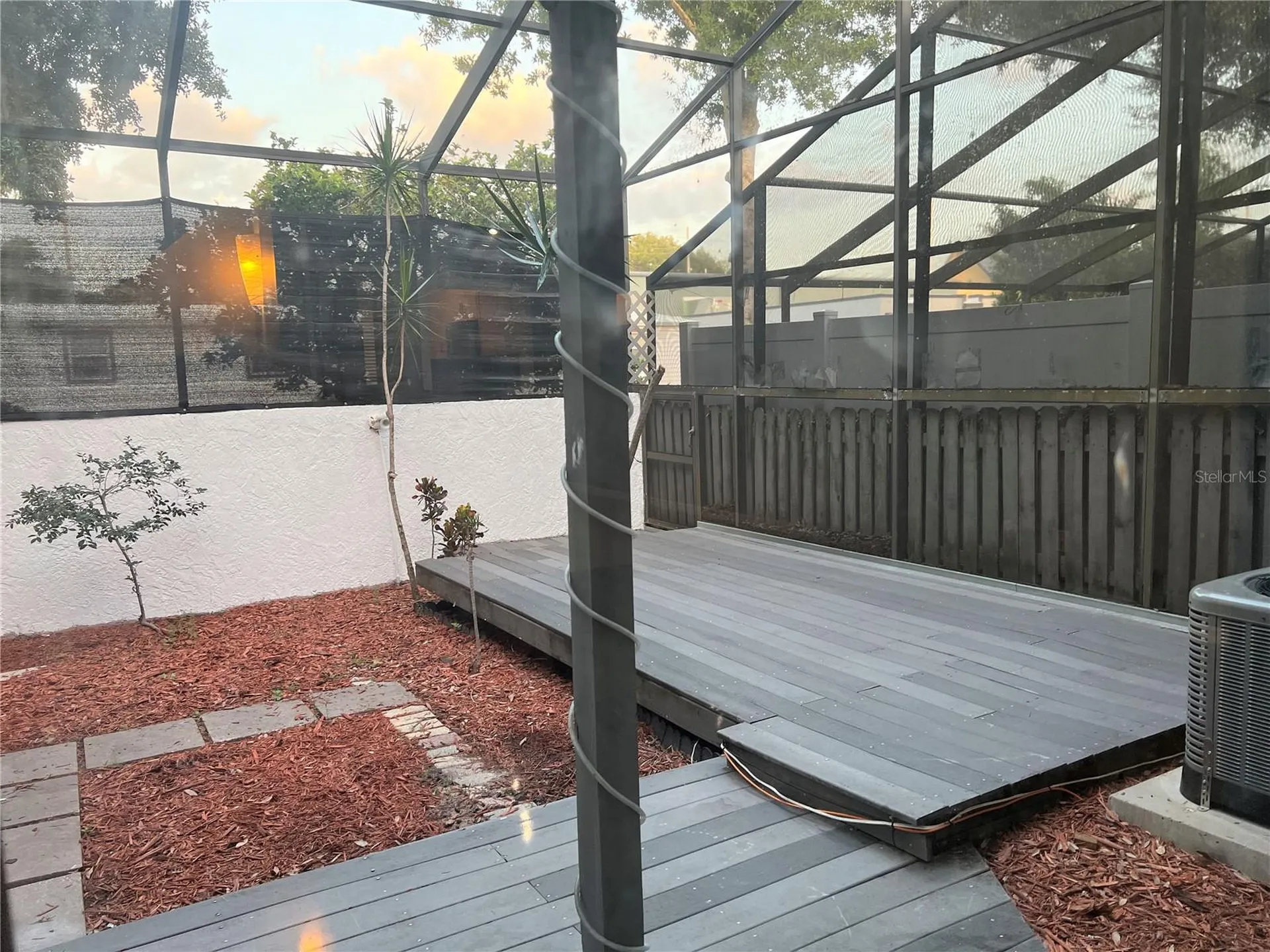 5909 Idle Forest Place Tampa FL 33614