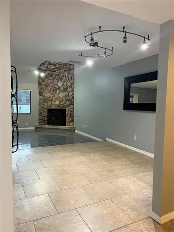 5909 Idle Forest Place Tampa FL 33614