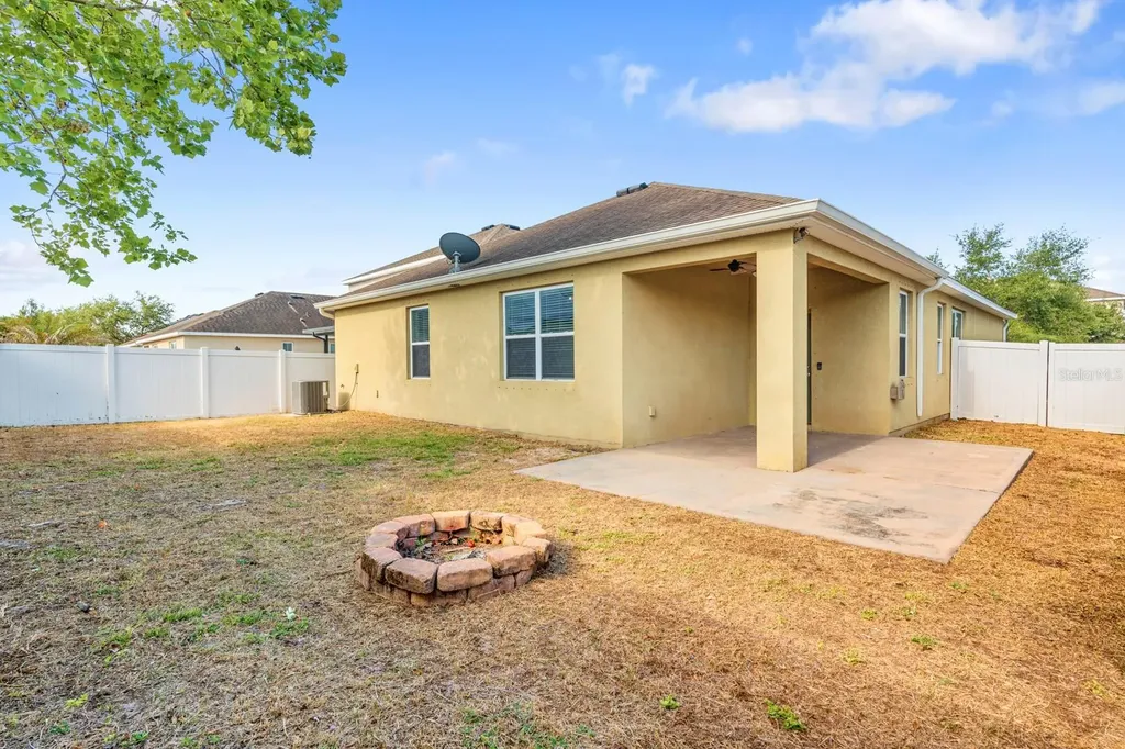 11536 Tangle Stone Drive Gibsonton FL 33534