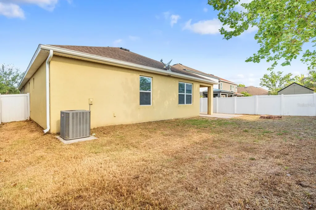 11536 Tangle Stone Drive Gibsonton FL 33534