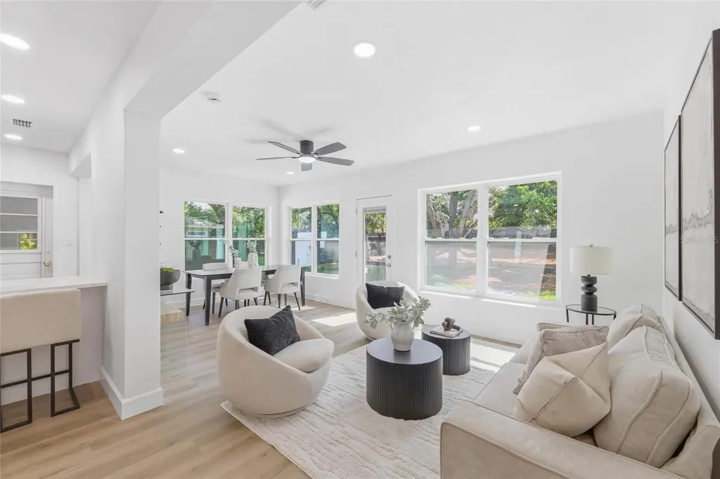 111 Orangeview Avenue Clearwater FL 33755