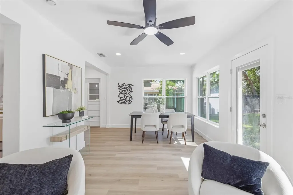111 Orangeview Avenue Clearwater FL 33755