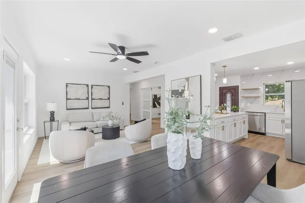 111 Orangeview Avenue Clearwater FL 33755