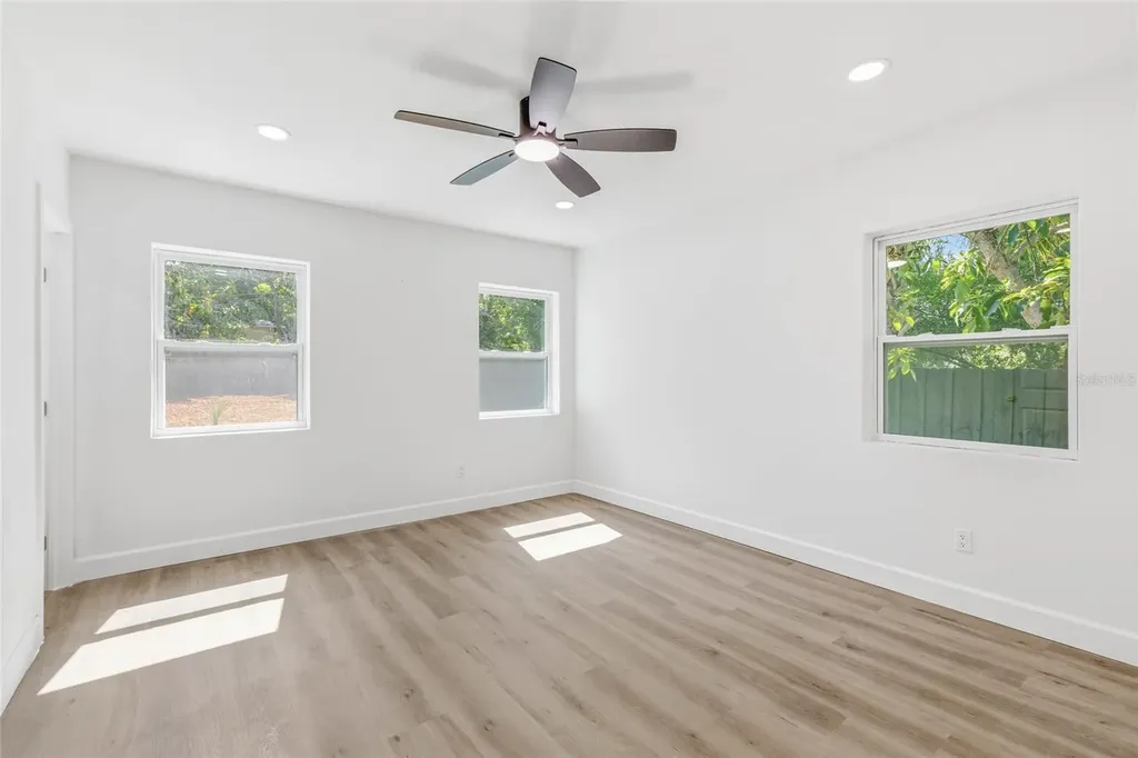 111 Orangeview Avenue Clearwater FL 33755