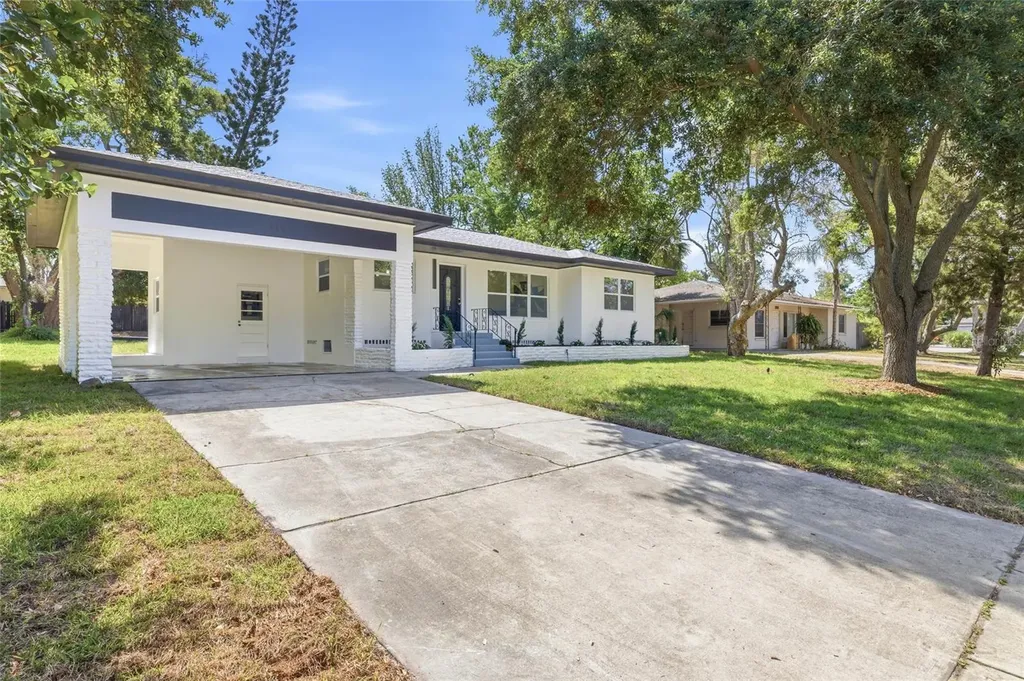 111 Orangeview Avenue Clearwater FL 33755